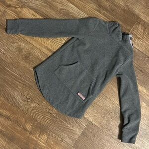 Vineyard vines- Gray fleece girls pullover- Size XS (5-6)
